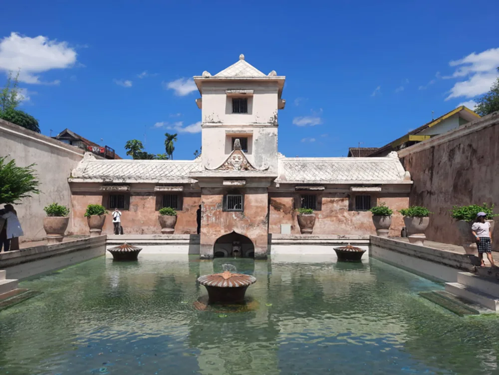 View Tamansari di Siang Hari