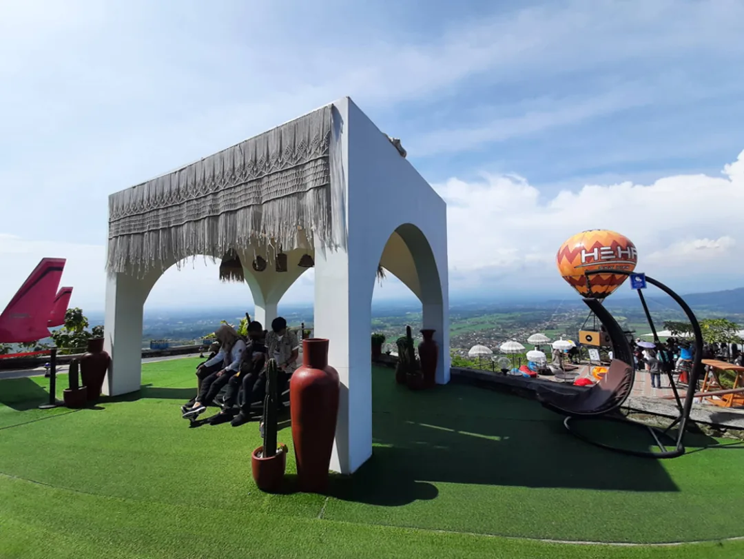 Spot foto Heha Sky View