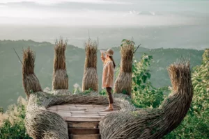 Spot Foto Instagramable di Hutan Pinus Pengger