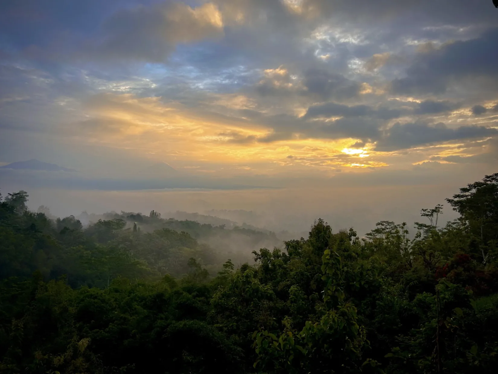 Sunrise di Punthuk Setumbu