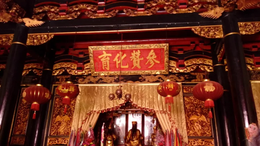 klenteng poncowinatan