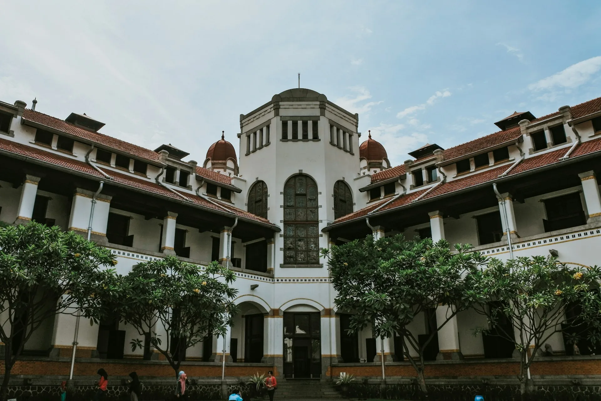 Wisata Lawang Sewu di Semarang
