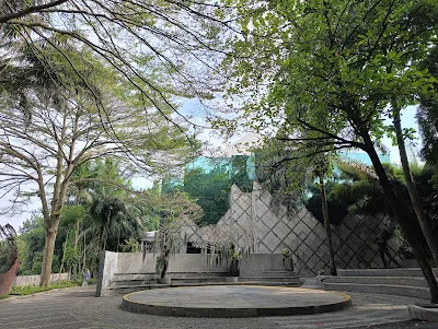 Galeri Nyoman Nuarta Bandung